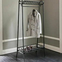 Garderobe Downey
