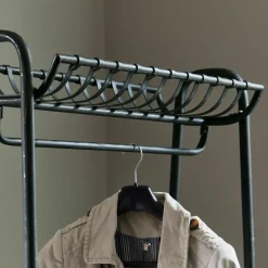 Garderobe Downey