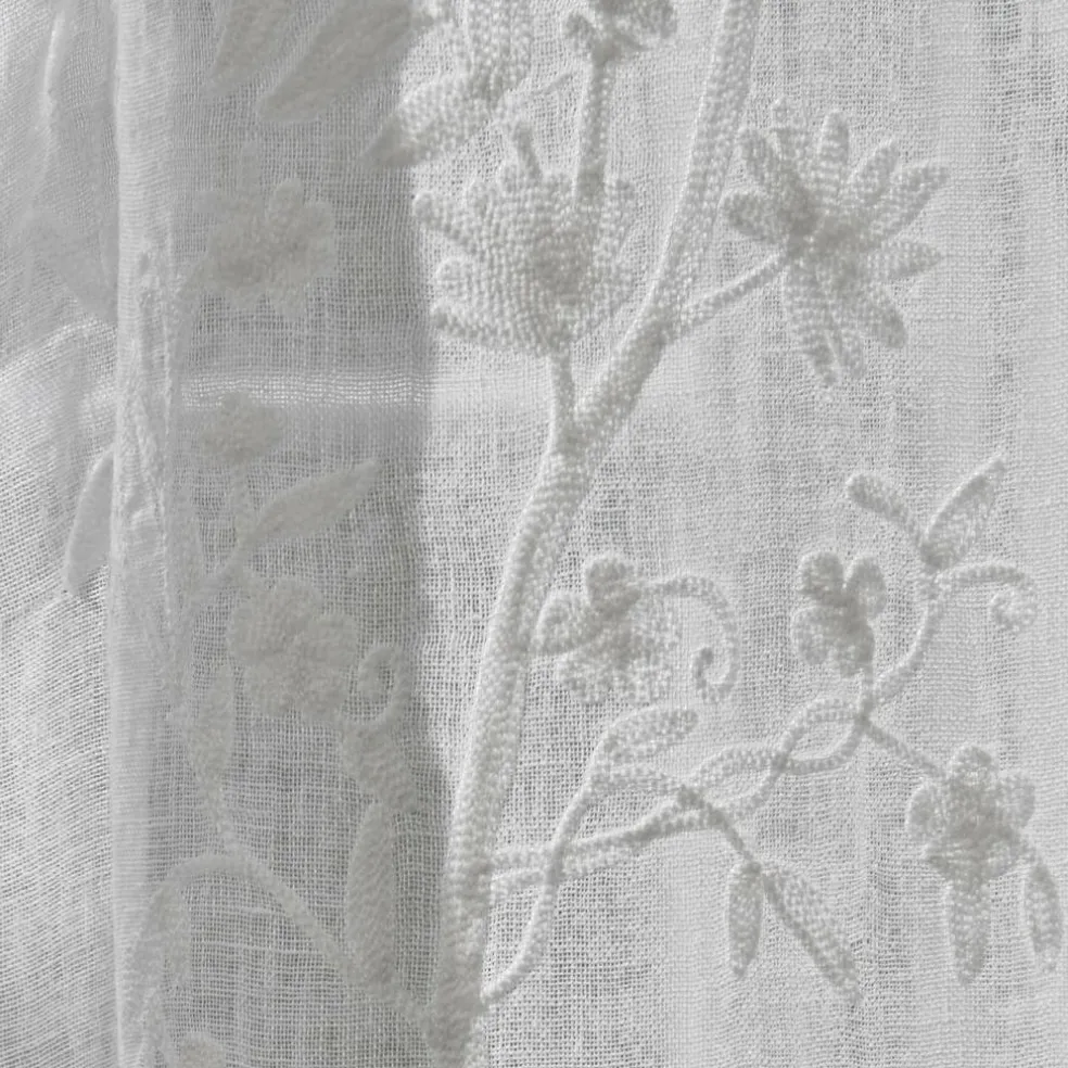 Gardine Douvaine