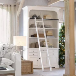 Schrank Monts