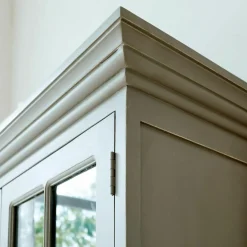 Schrank Rosebrook