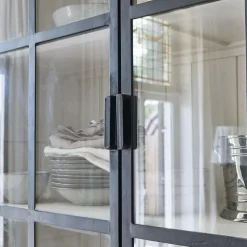 Schrank Thilot