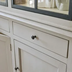 Schrank Thilot