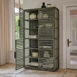 Schrank Trowbridge