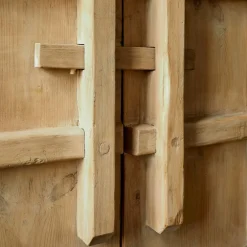 Schrank Trésorique