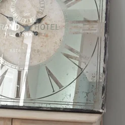 Uhr Mirads
