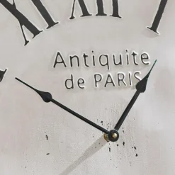 Uhr Rue Murillo
